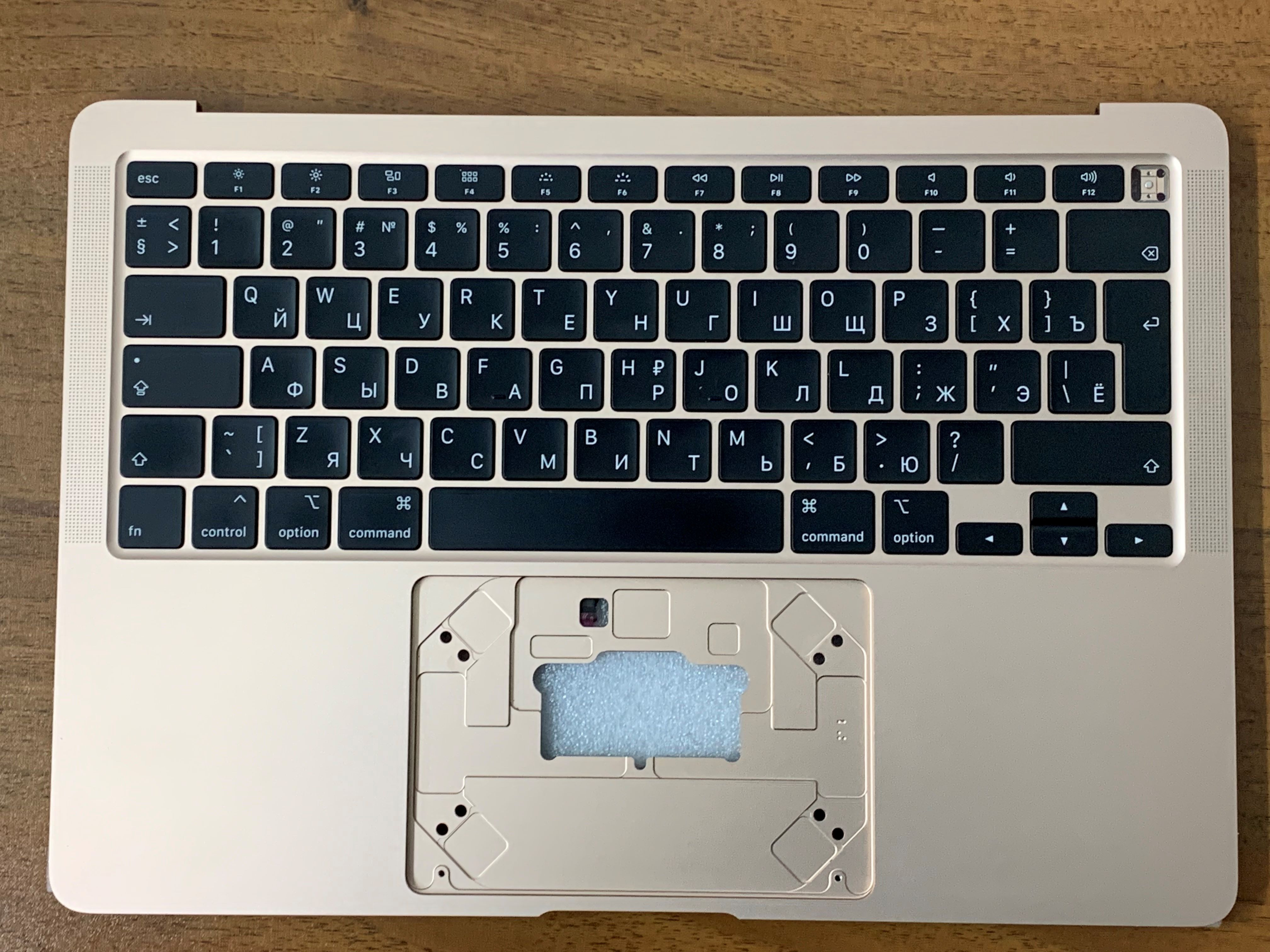 Топкейс с клавиатурой RUS РСТ MacBook Air 13 Retina A2179 2019 Gold б/у (лот 160)