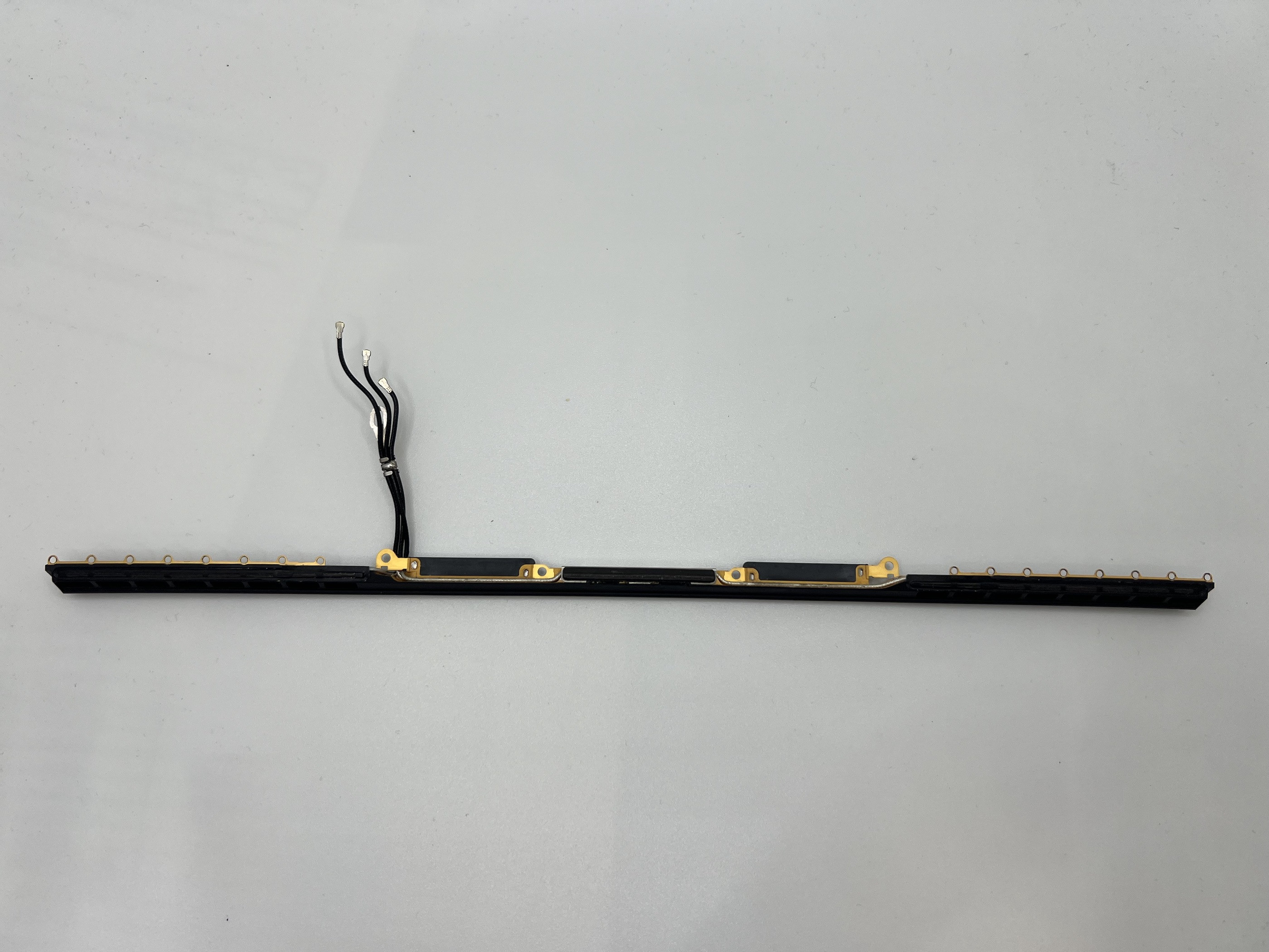 Антенна WiFi-AirPort Bluetooth MacBook Pro 16 Retina Touch Bar A2141 Late 2019 / 817-04043