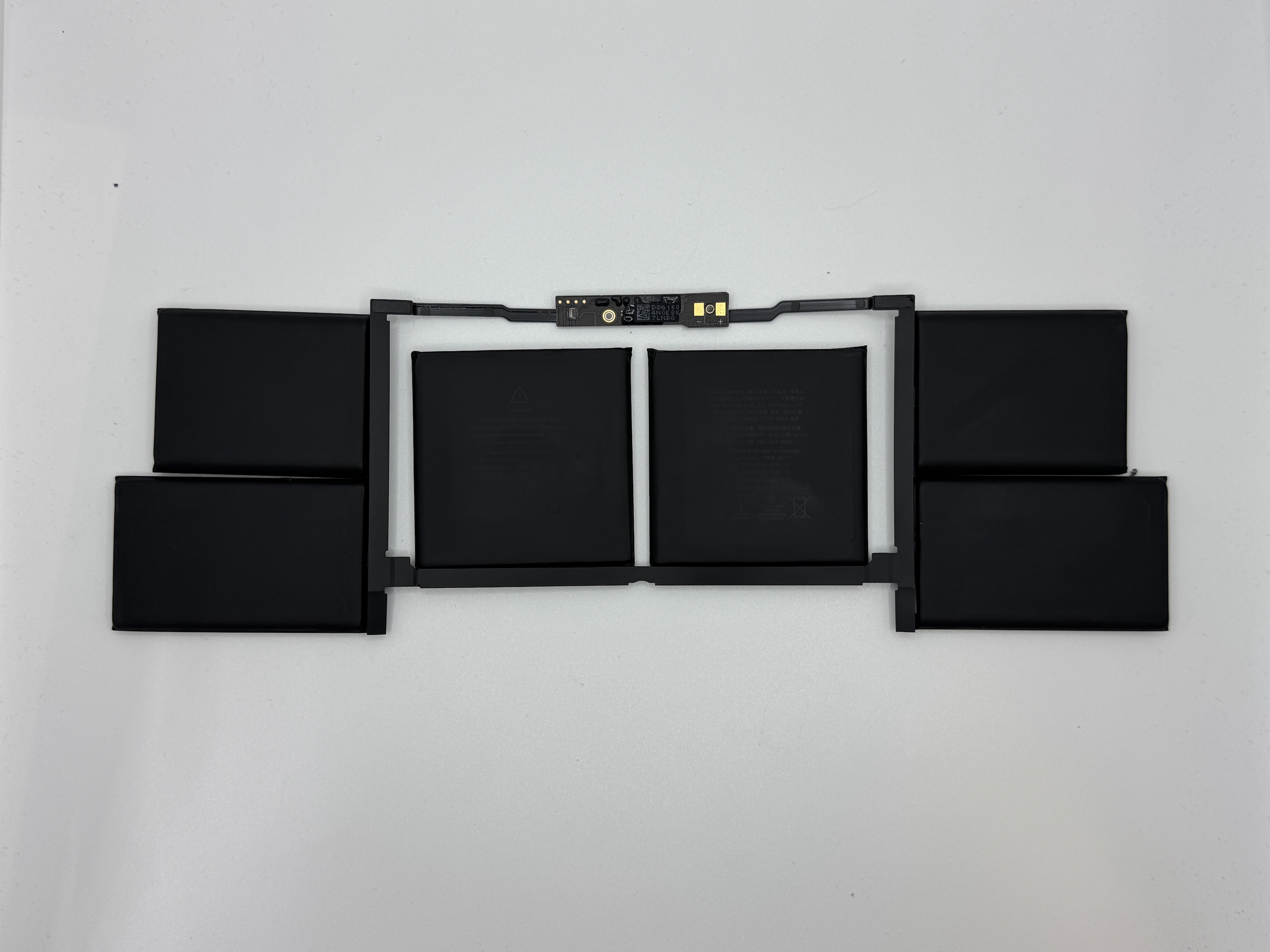 Аккумулятор Macbook Pro Retina 16" Retina A2141 8790mAh A2113 снятый оригинал