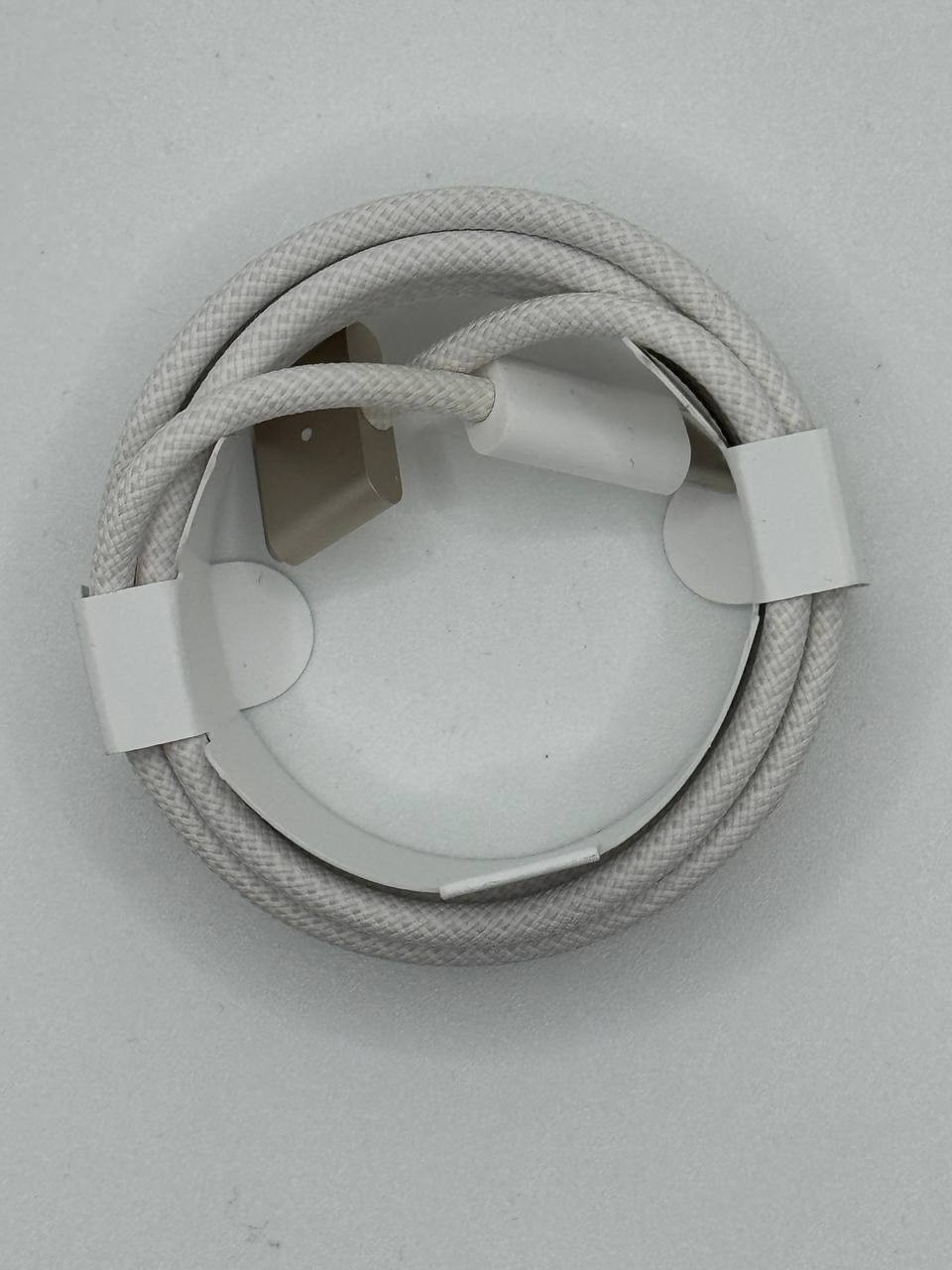 Магнитный кабель USB-C - MagSafe 3 Macbook A2941 A2442 A2485 A2681 A2779 A2780 A3113 A2991 A2992 Silver новый с комплекта
